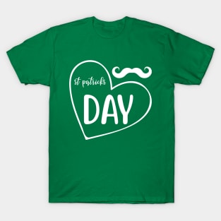 Love St Patricks Day T-Shirt